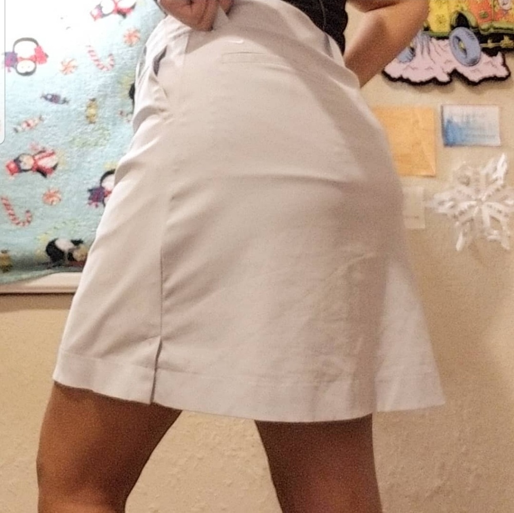 Girls (size 6) light baby blue Nike golf skirt